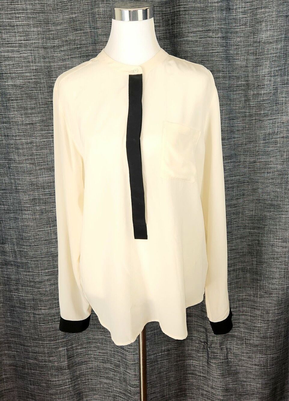 Quiet Luxury Office Siren NATALIE POPOVER FOSSIL Silk Blouse Sz L Cream Black 02